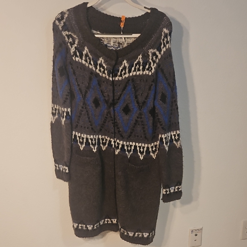 Free People Cozy Long Knit Sweater Cardigan with Blue Geometric Pattern Sz SP